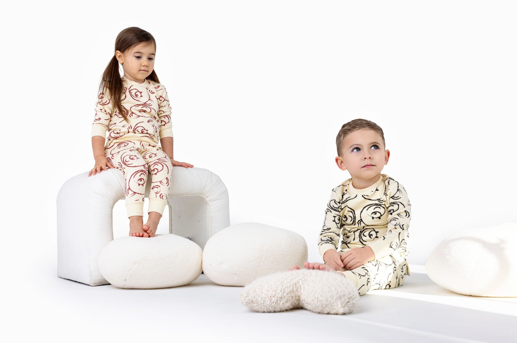 11-700 SISTER FRUIT TEDDY SKETCH PAJAMAS