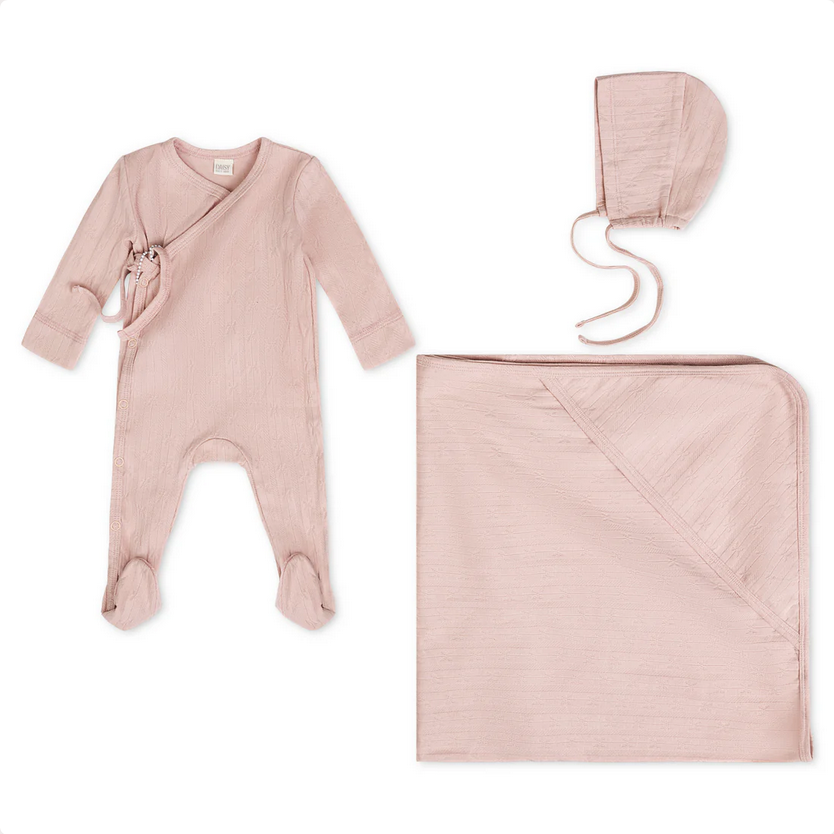 11 DAISY POINTELLE 3PC LAYETTE SET