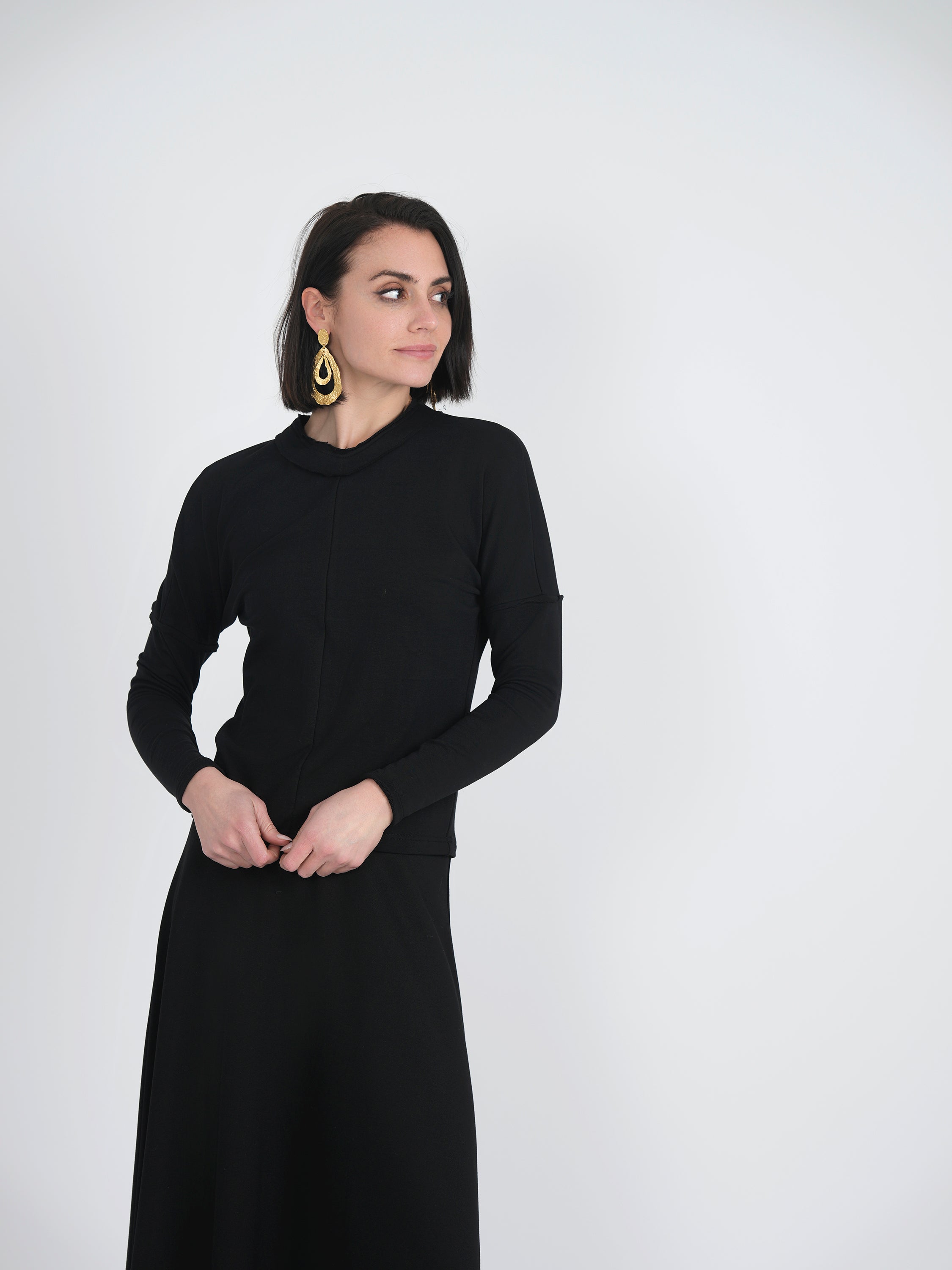 WB3CM8559T SPADES FRENCH FLEECE V NECK Wesley Hills Boutique