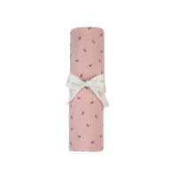 ELYS & CO BOW PATTERN COLLECTION MUSLIN SWADDLE