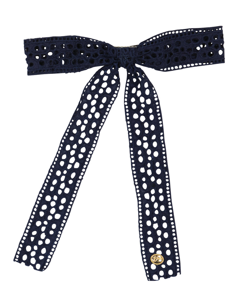 AL4356 DACEE EYELET BOW LARGE CLIP