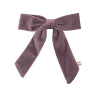 C1500 HEIRLOOM VELVET BOW