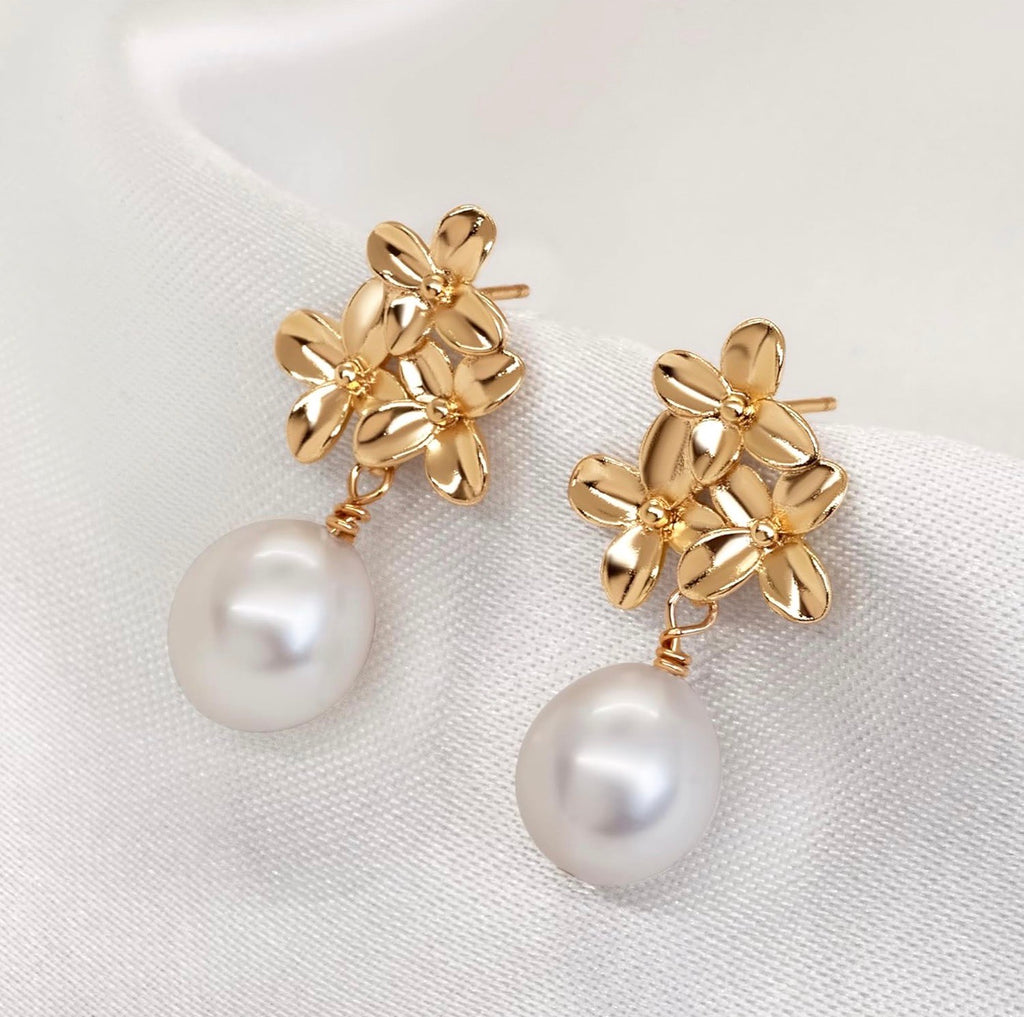 LILY LUSTRE SS GP FLOWER STUD PEARL DROP – Wesley Hills Boutique
