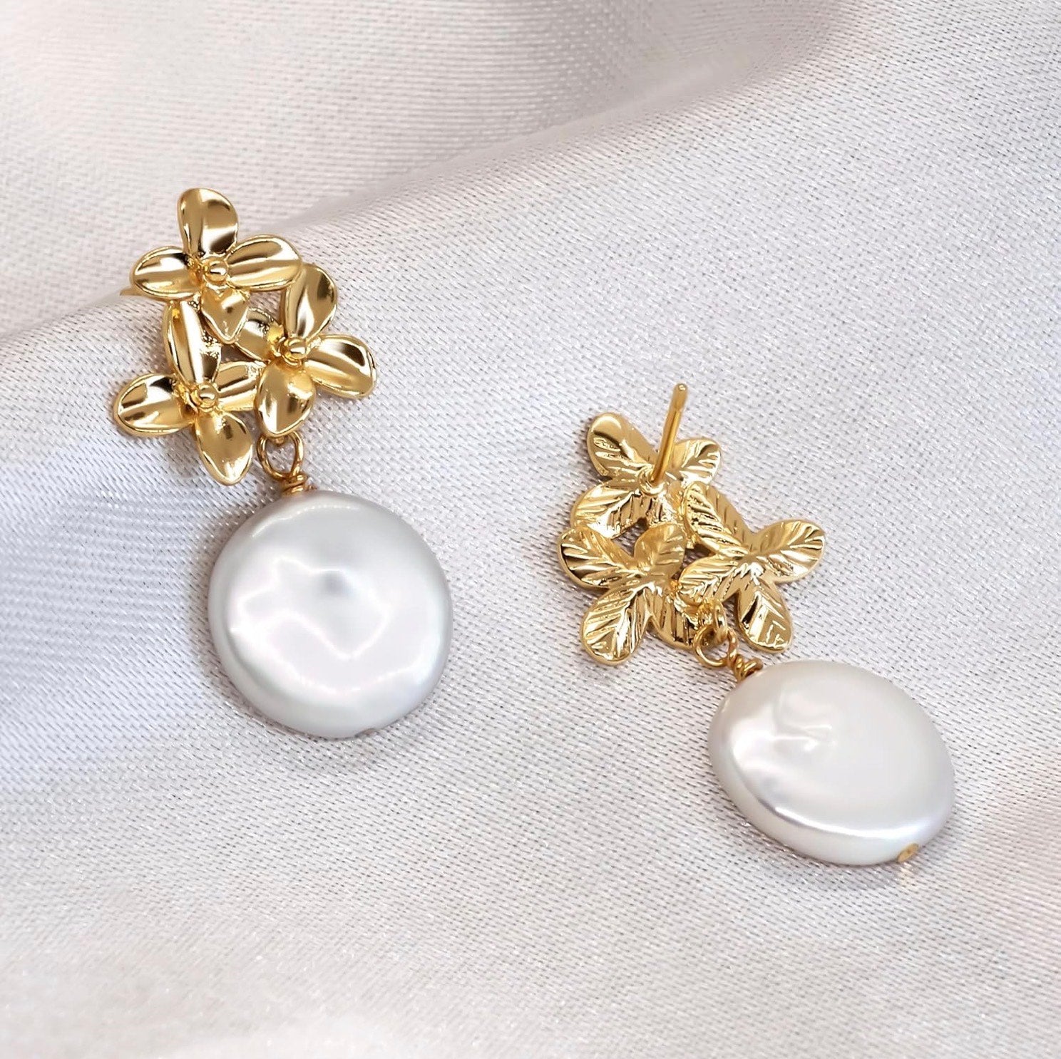 LILY LUSTRE SS GP FLOWER STUD COIN PEARL EARRING