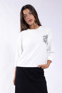 LA490 LATITUDE BACK GRAPHIC RELAXED TEE