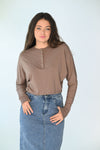 M413 MONN CROP HENLEY DOLMAN TEE