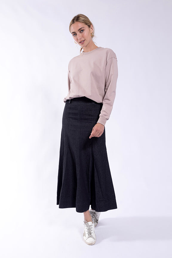 M570 MONN EMBOSSED BACK SWEATSHIRT