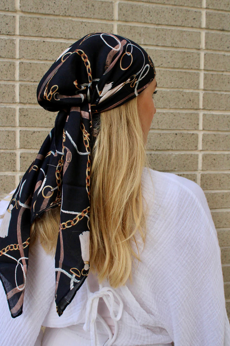 SCARF BAR SQUARE HEAD SCARF