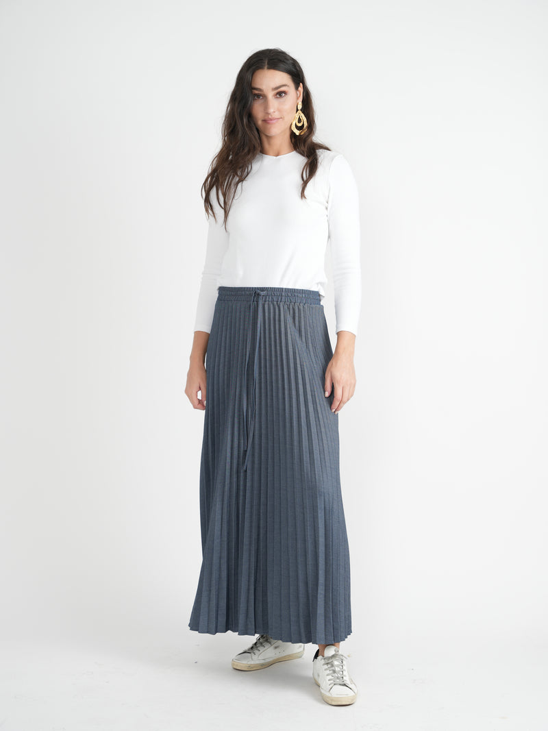 SB3CM8388SL E.U.X LADIES LONG PLEATED SKIRT