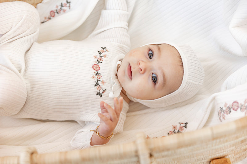 SB5CY2609 APRICOT BABY RIB KNIT FOOTIE + BONNET