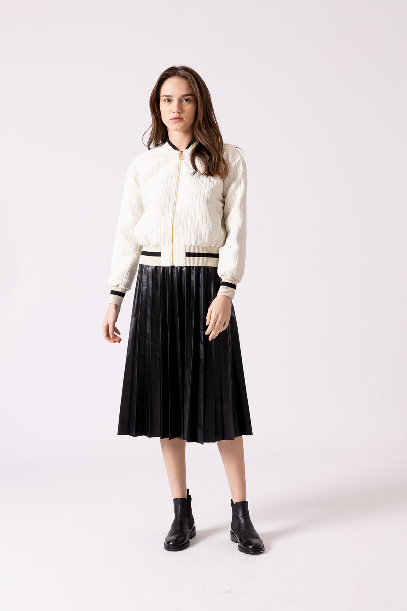 TRV24812 ORD COUTURE WHITE ZIP JACKET BLACK TRIM