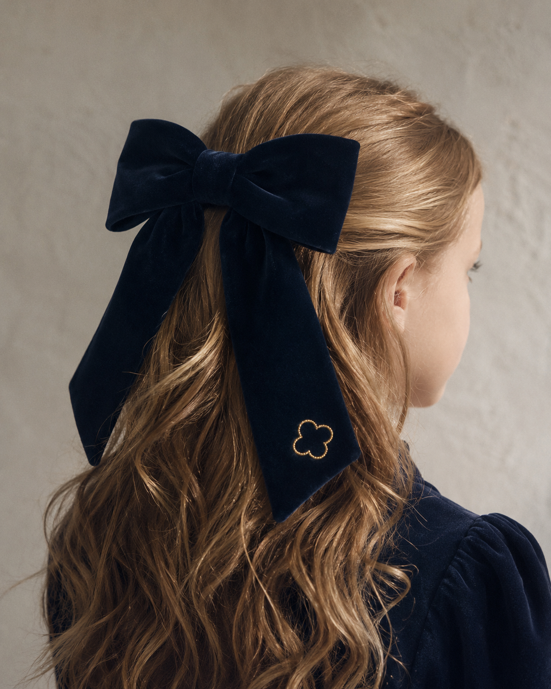 BANDEAU VELVET GOLD EMBROIDER LARGE BOW CLIP