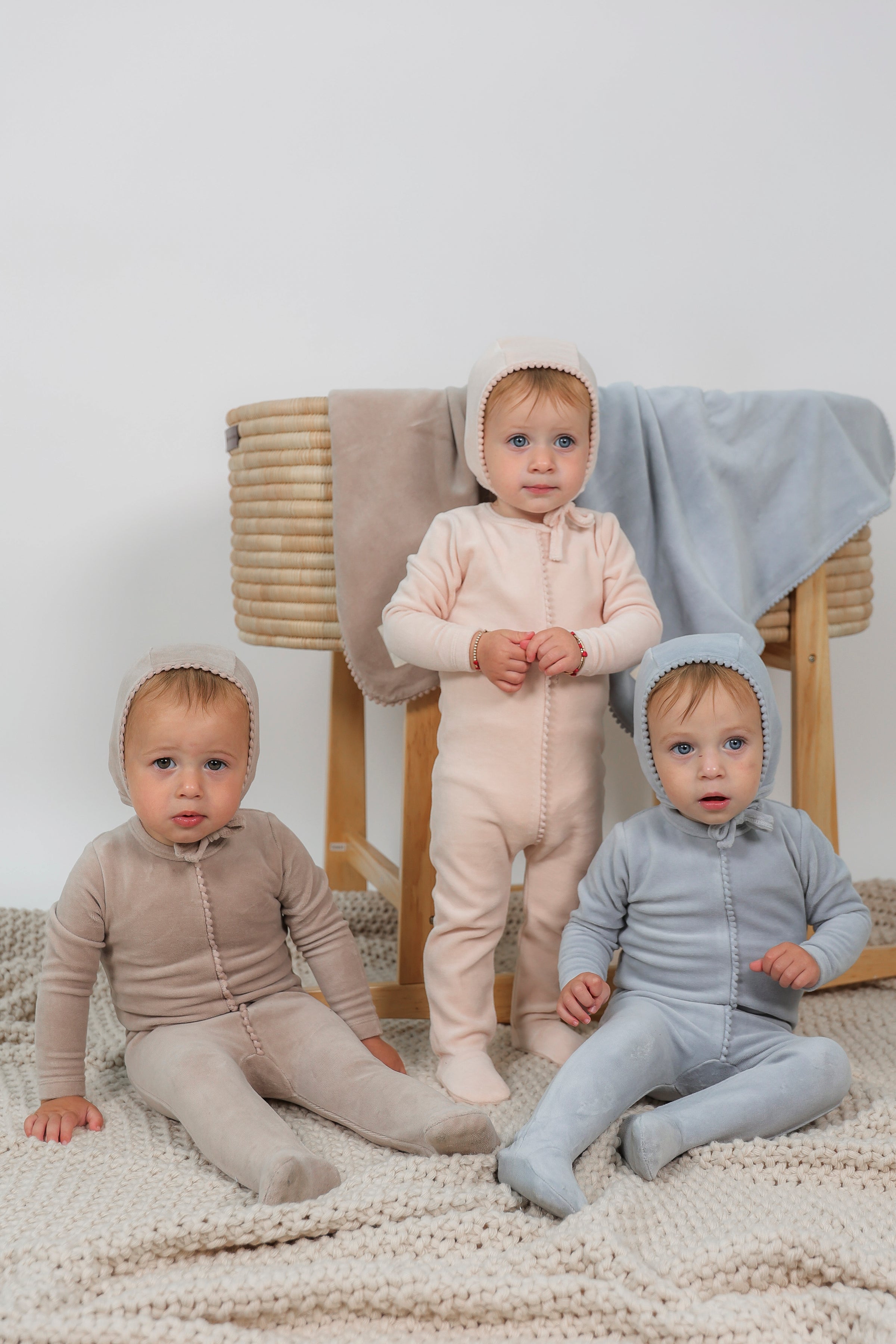 WB5CY2426V BEBE BELLA BABY VELOUR POM POM FOOTIE 3PC SET