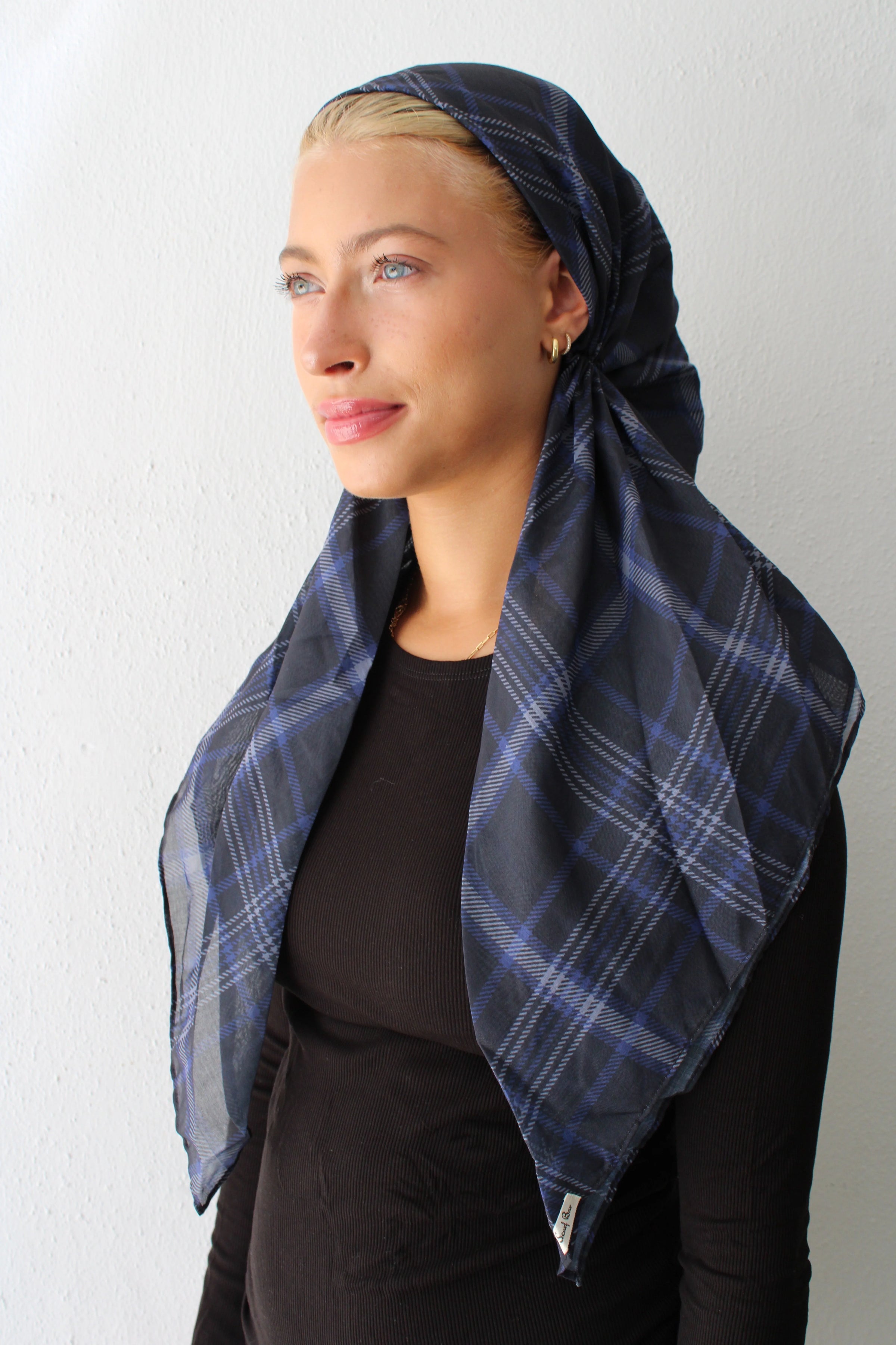 SCARF BAR CLASSIC PRETIED W/ VELVET GRIP