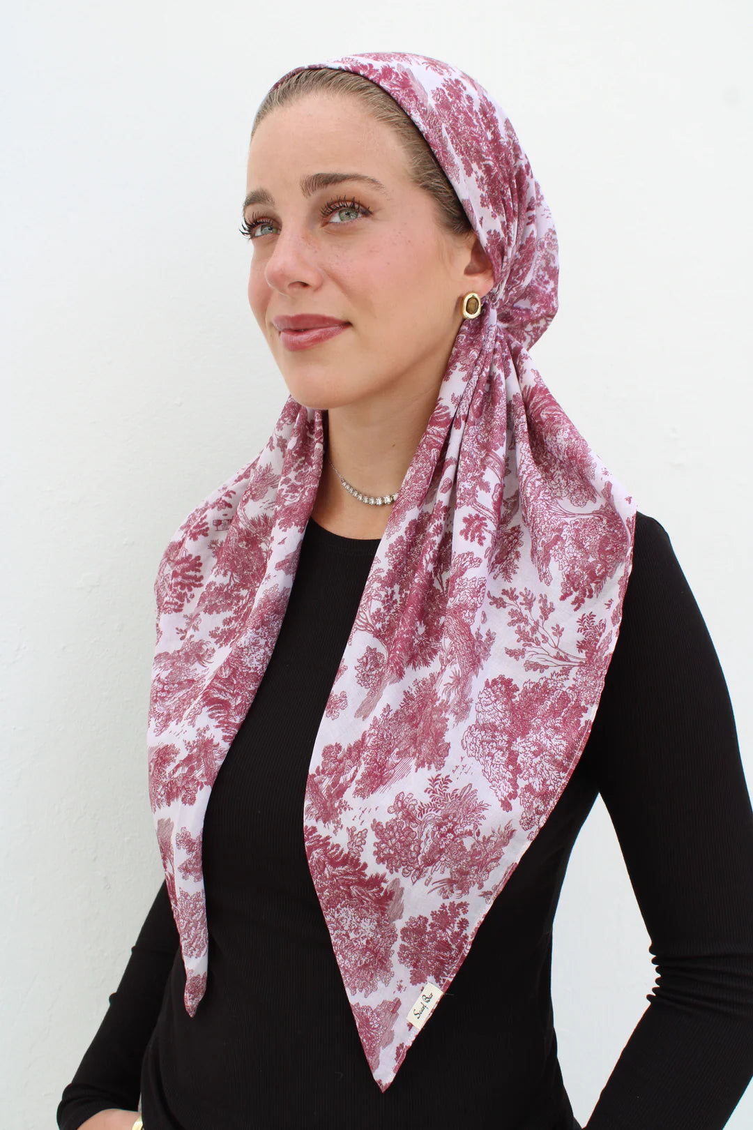 SCARF BAR CLASSIC PRETIED W/ VELVET GRIP