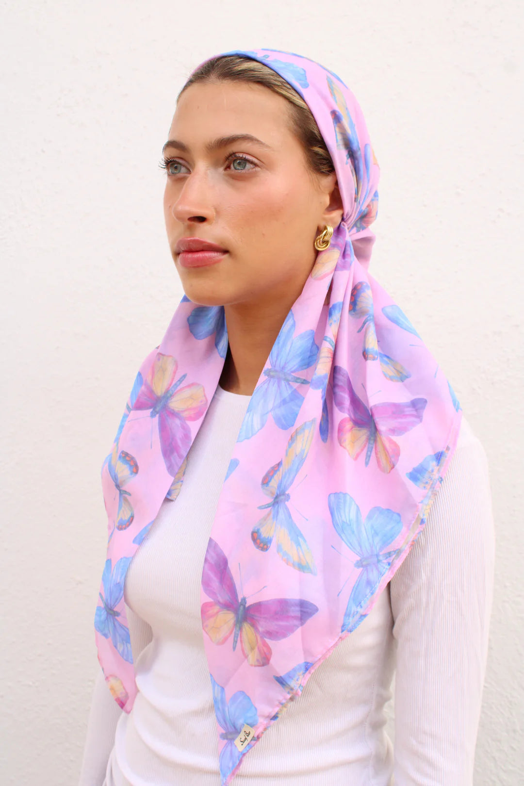 SCARF BAR CLASSIC PRETIED W/ VELVET GRIP