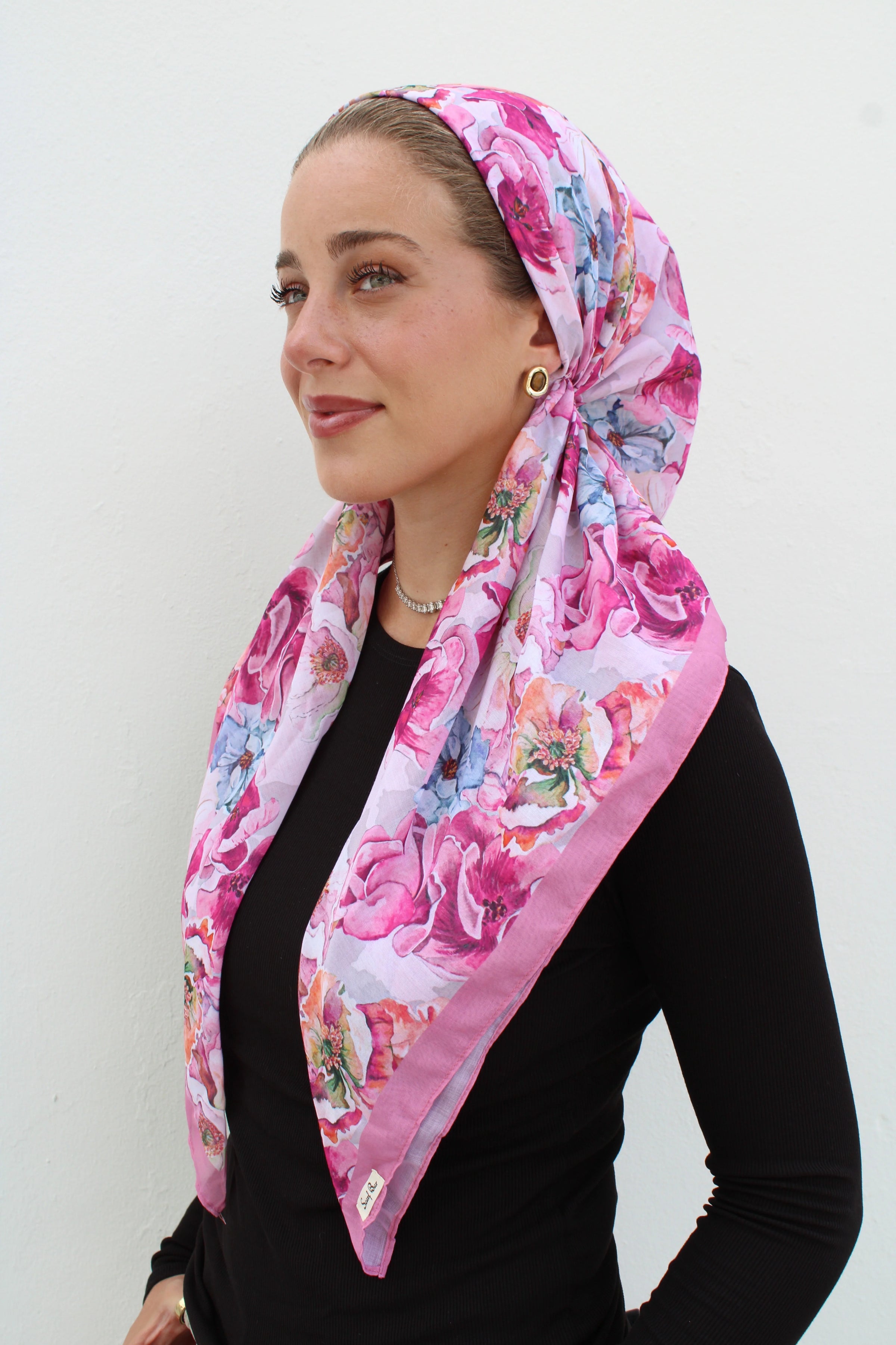 SCARF BAR CLASSIC PRETIED W/ VELVET GRIP