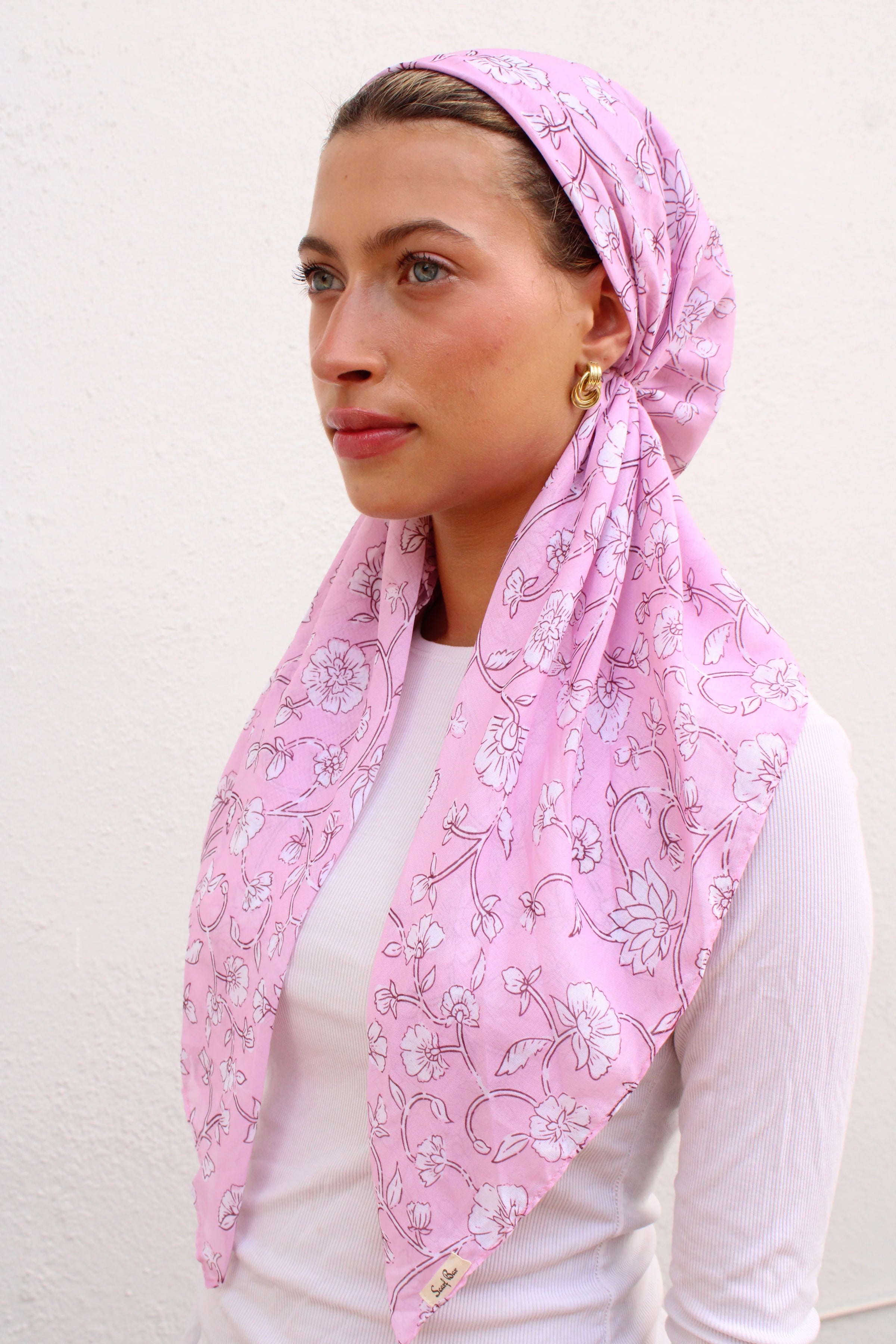 SCARF BAR CLASSIC PRETIED W/ VELVET GRIP