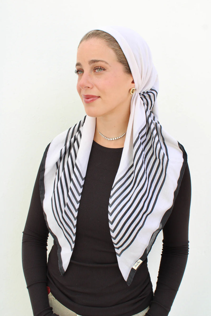 SCARF BAR CLASSIC PRETIED W/ VELVET GRIP