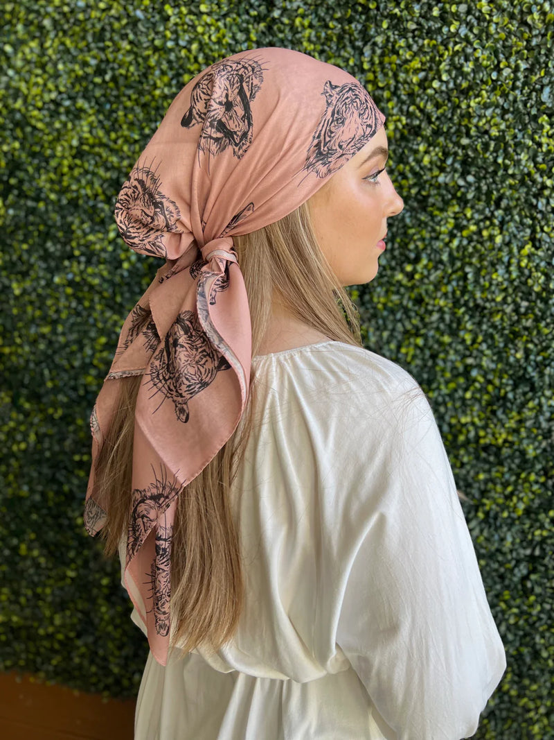 SCARF BAR CLASSIC PRETIED HEAD SCARF W VELVET GRIP