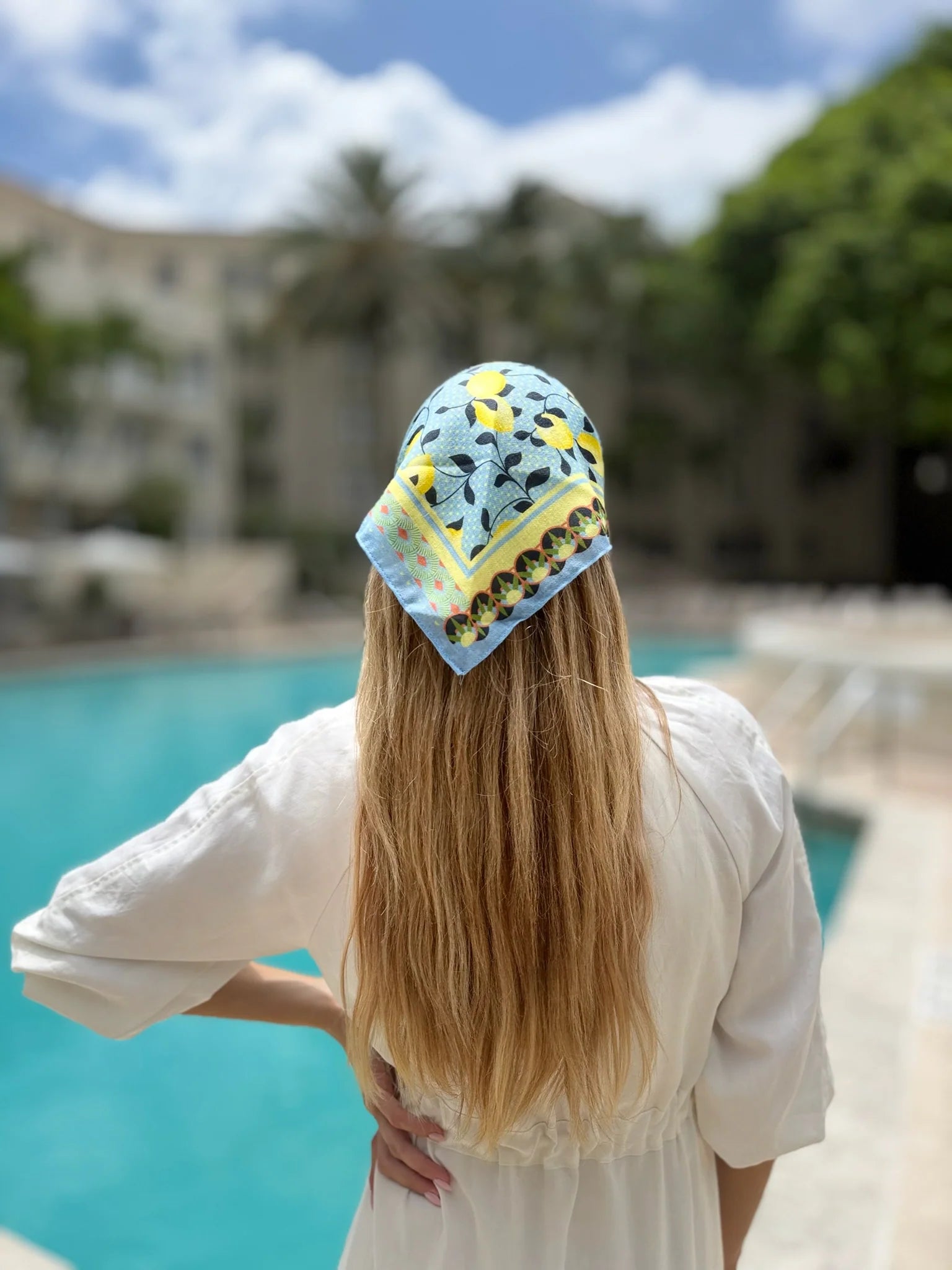 SCARF BAR SQUARE BANDANA (55x55)
