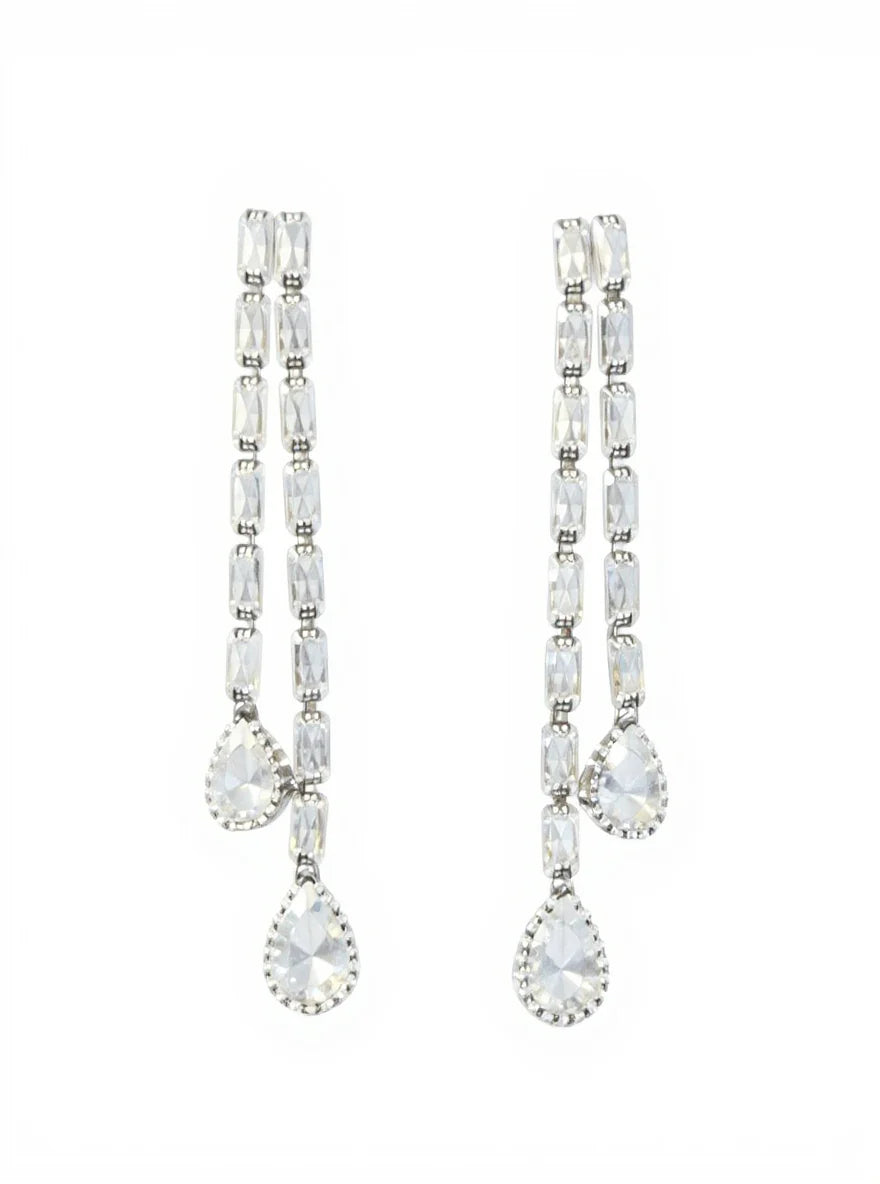 TJ199 LIORA DROP STUDS