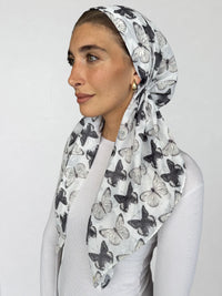 SCARF BAR CLASSIC PRETIED W/ VELVET GRIP