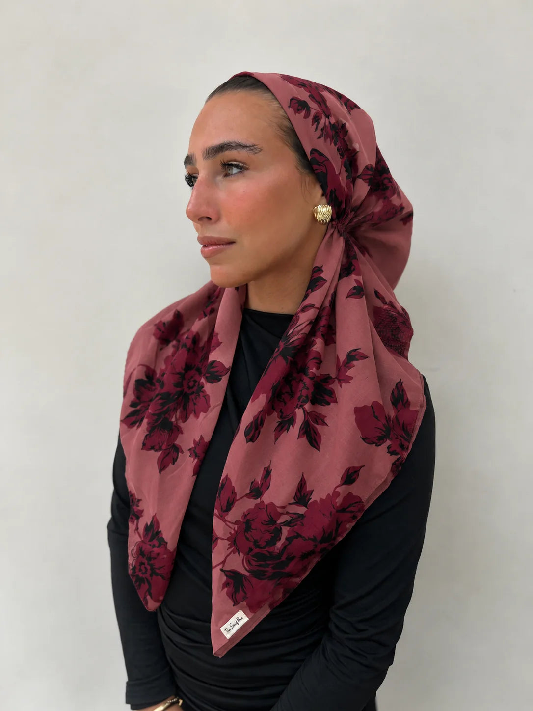 SCARF BAR CLASSIC PRETIED (VELVET GRIP)