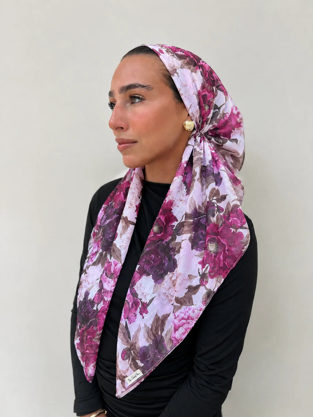 SCARF BAR CLASSIC PRETIED (VELVET GRIP)