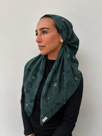 SCARF BAR CLASSIC PRETIED (VELVET GRIP)