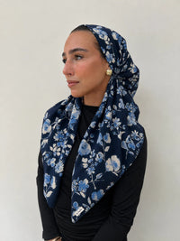 SCARF BAR CLASSIC PRETIED (VELVET GRIP)
