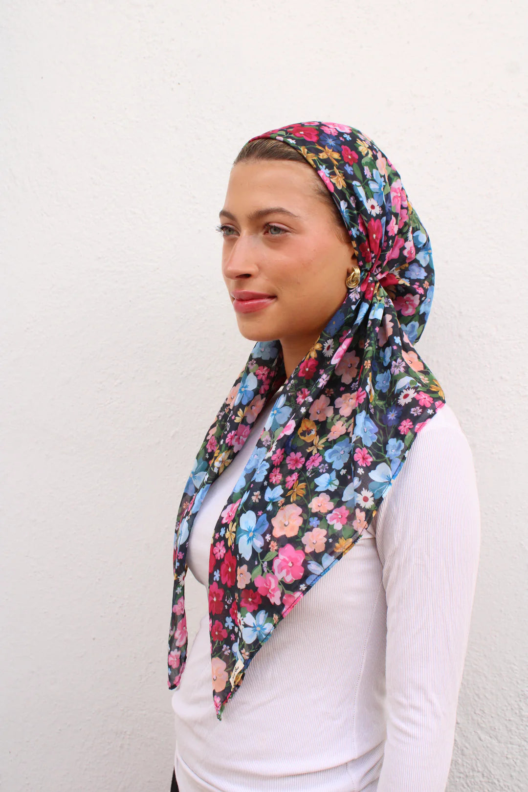 SCARF BAR CLASSIC PRETIED W/ VELVET GRIP