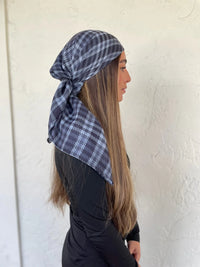 SCARF BAR SQUARE HEAD SCARF W/ INVISIBLE GRIP