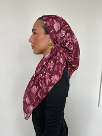 SCARF BAR VERSATILE PRETIED ( VELVET GRIP)