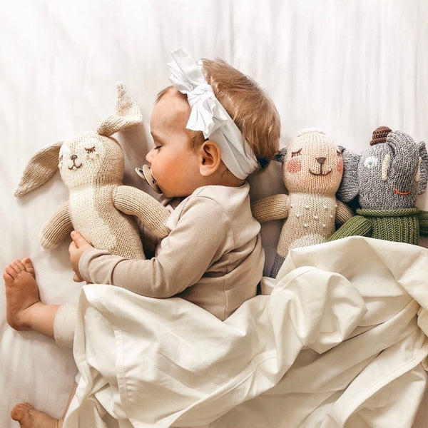 ELYS & CO SWADDLE BLANKET, HAT & HEADBAND SET