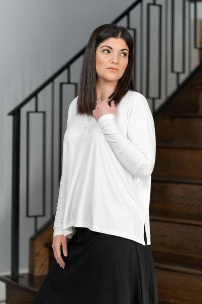 THE SLIM SKIRT OVERSIZED T-SHIRT
