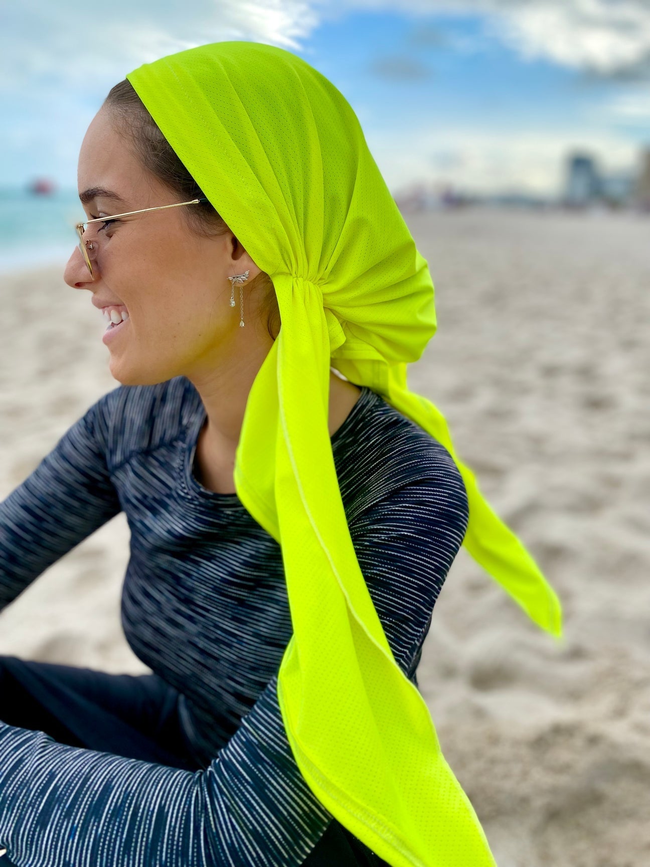 SCARF BAR DRI FIT SCARF W VELVET GRIP